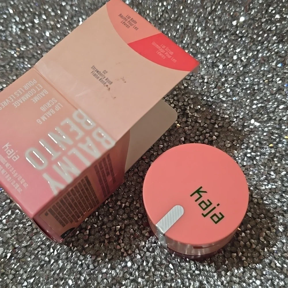 ❇️🧚‍♀️STRAWBERRY ROSE Kaja Balmy Bento Balm and Scrub NWT